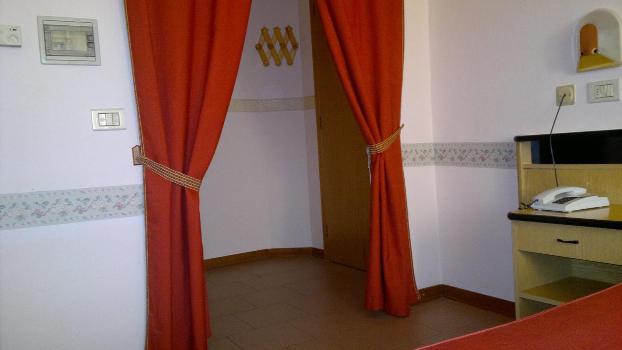 Hotel Centrale Argenta エクステリア 写真